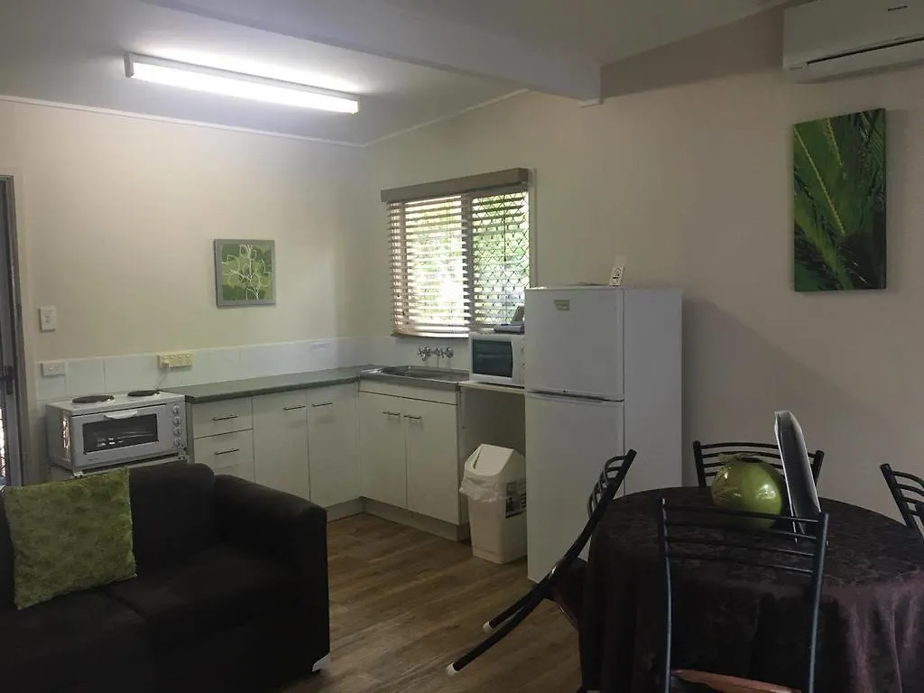 홀리데이파크 Mapleton Cabins & Caravan Park